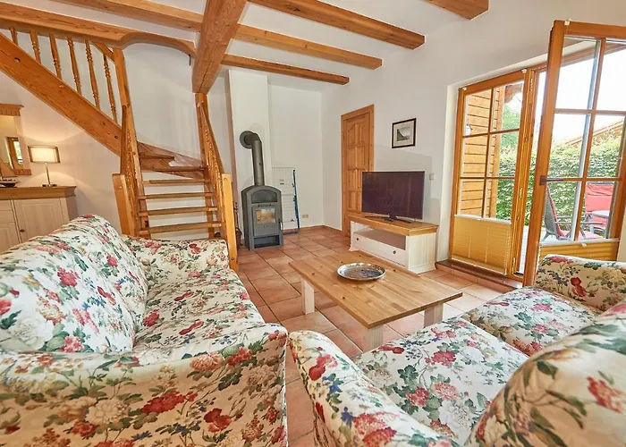 Strandschlösschen - House Half 4 Ferienhaus *