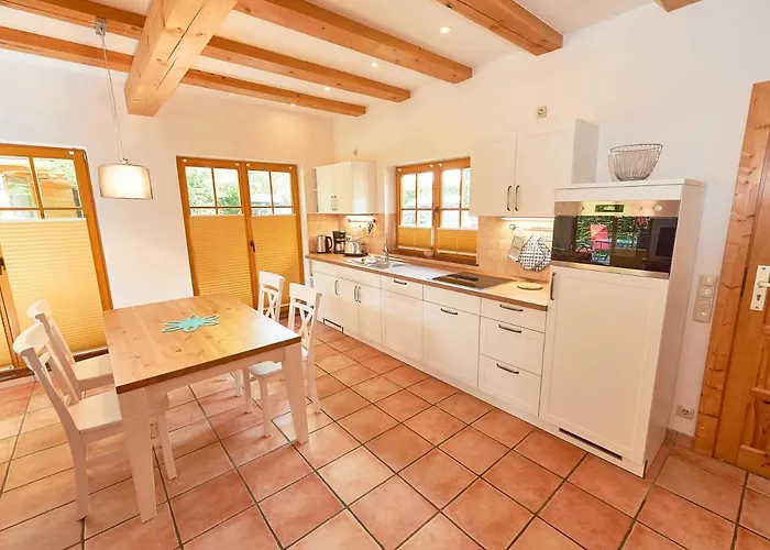 Strandschlösschen - House Half 4 Ferienhaus