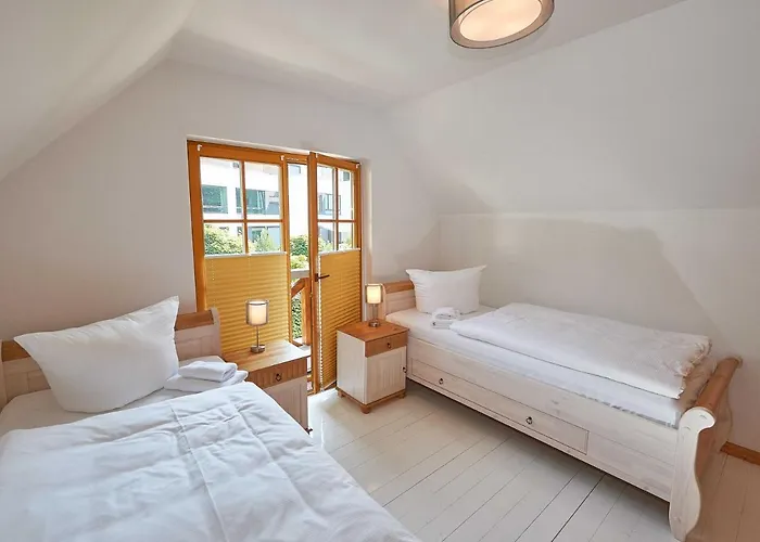 Strandschlösschen - House Half 4 Ferienhaus